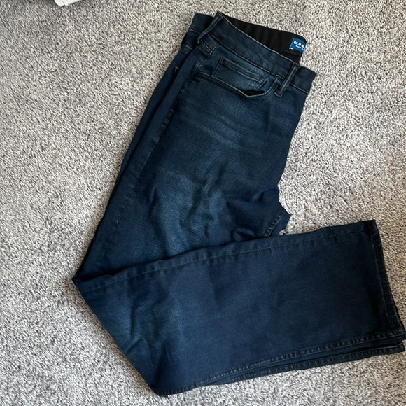 Old Navy Straight Leg Men’s Jeans - Picture 4 of 4
